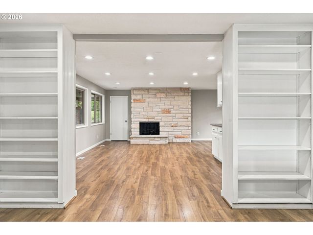 1335 Nw 128TH Ave, Portland, OR 97229