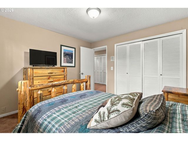 1335 Nw 128TH Ave, Portland, OR 97229