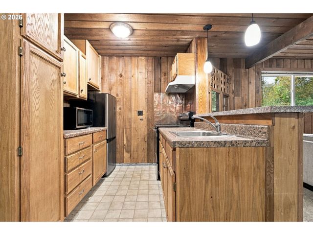 1335 Nw 128TH Ave, Portland, OR 97229