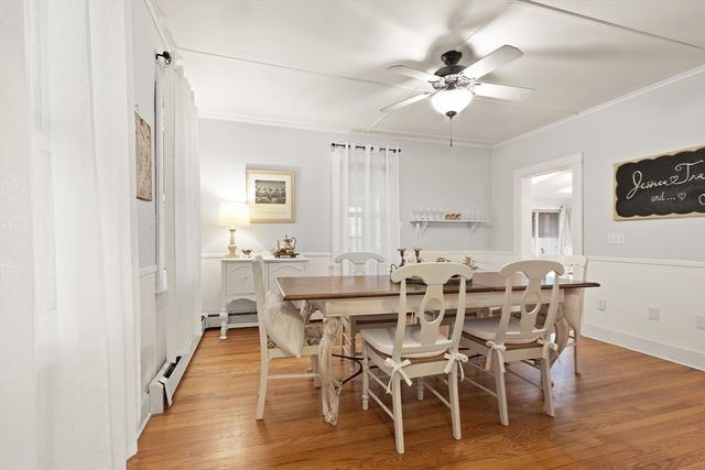 49 Chestnut Street, Foxboro, MA 02035