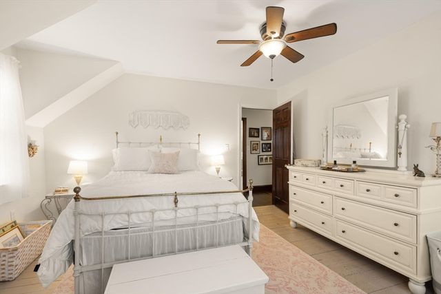 49 Chestnut Street, Foxboro, MA 02035