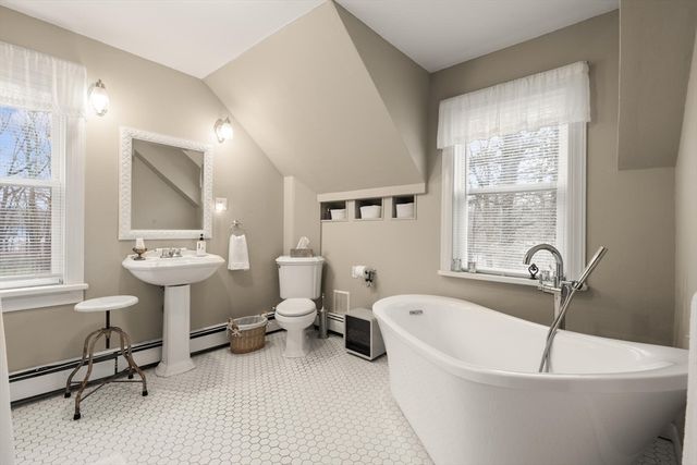 49 Chestnut Street, Foxboro, MA 02035