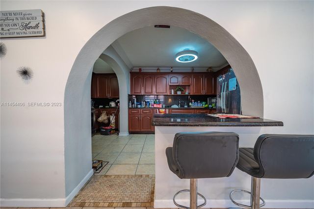 925 E 29th Street, Hialeah, FL 33013