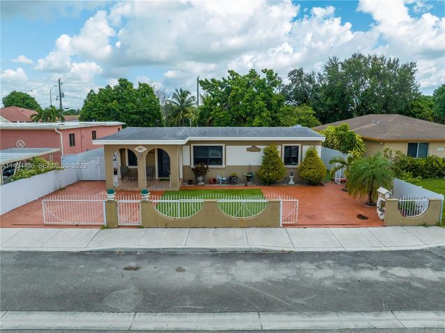 925 E 29th Street, Hialeah, FL 33013