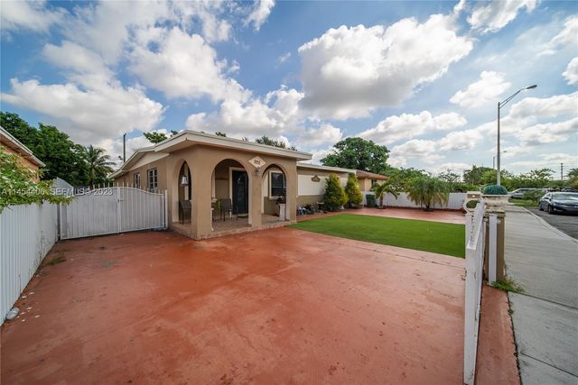 925 E 29th Street, Hialeah, FL 33013