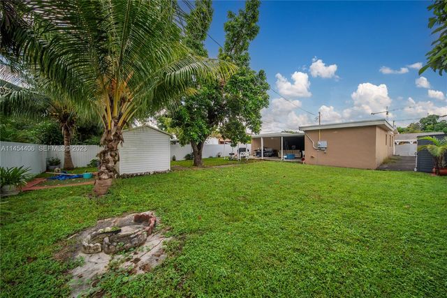 925 E 29th Street, Hialeah, FL 33013
