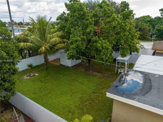 925 E 29th Street, Hialeah, FL 33013