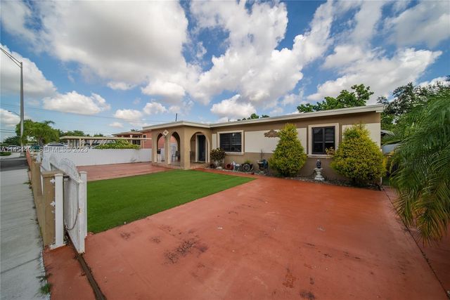 925 E 29th Street, Hialeah, FL 33013