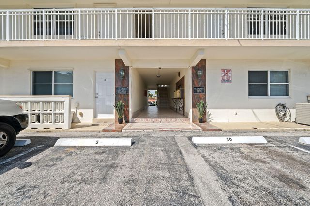 1780 SE 4th Street, Pompano Beach, FL 33060