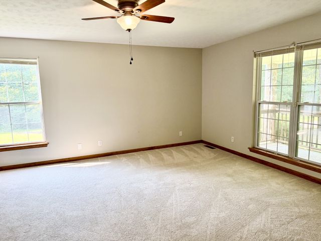 8770 Harrison Ferry Rd, Mcminnville, TN 37110