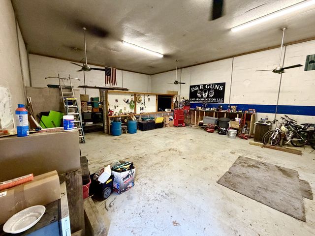8770 Harrison Ferry Rd, Mcminnville, TN 37110