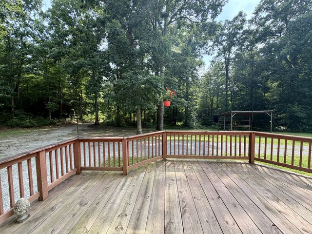 8770 Harrison Ferry Rd, Mcminnville, TN 37110