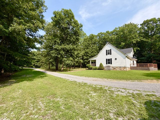 8770 Harrison Ferry Rd, Mcminnville, TN 37110