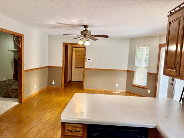 8770 Harrison Ferry Rd, Mcminnville, TN 37110