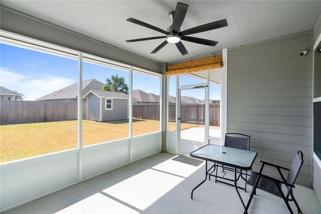 134 Shady Terrace Lane, Rockport, TX 78382