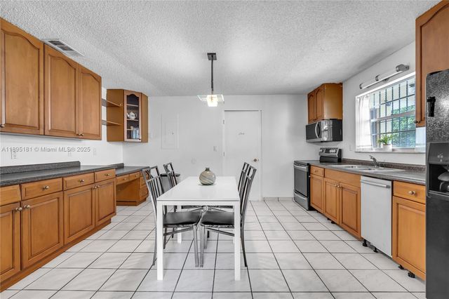 2368 SW 32nd Ave, Miami, FL 33145