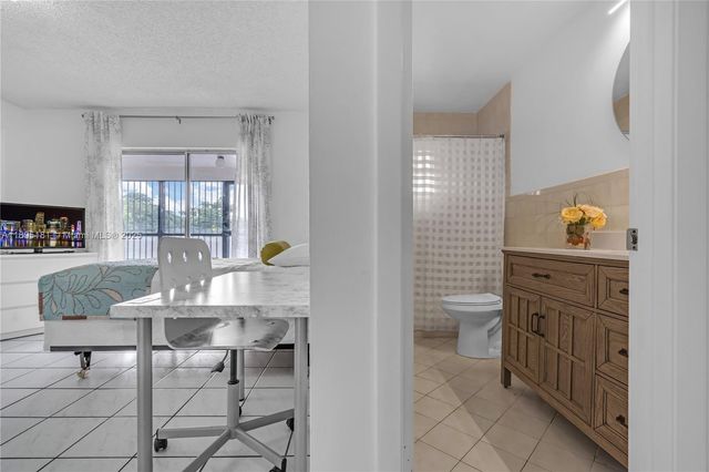 2368 SW 32nd Ave, Miami, FL 33145