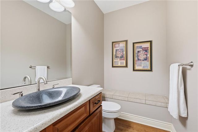 15565 S Gallery Street, Olathe, KS 66062