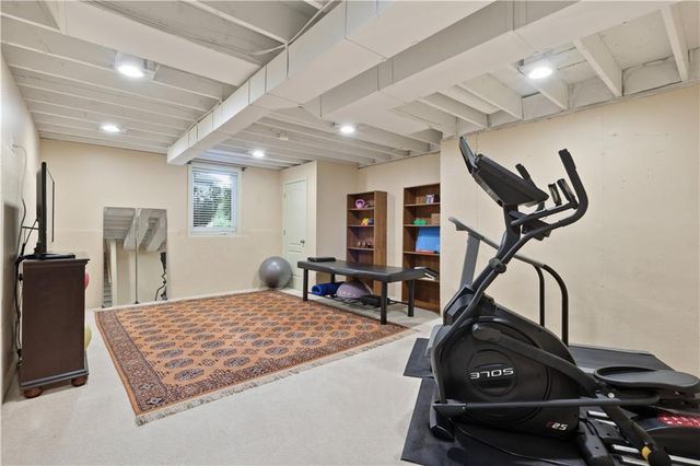 15565 S Gallery Street, Olathe, KS 66062