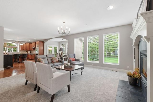 15565 S Gallery Street, Olathe, KS 66062
