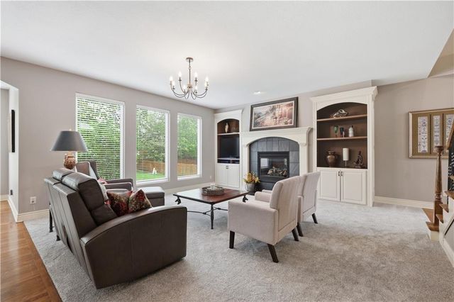 15565 S Gallery Street, Olathe, KS 66062
