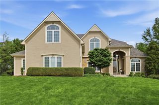 15565 S Gallery Street, Olathe, KS 66062