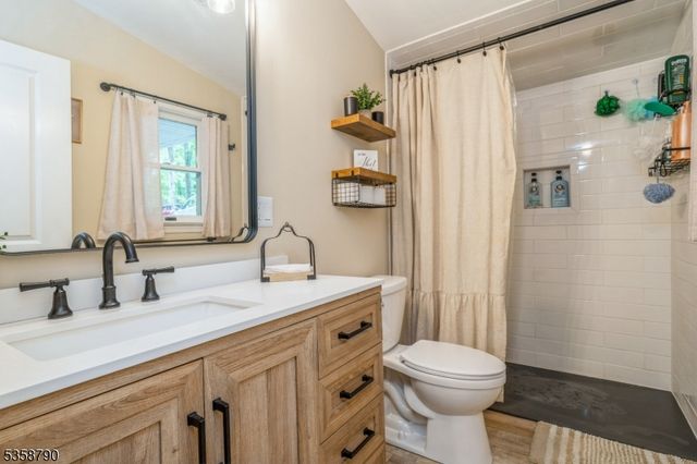 6 Pinecliff Rd, Andover Twp., NJ 07860