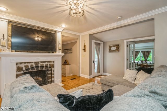 6 Pinecliff Rd, Andover Twp., NJ 07860