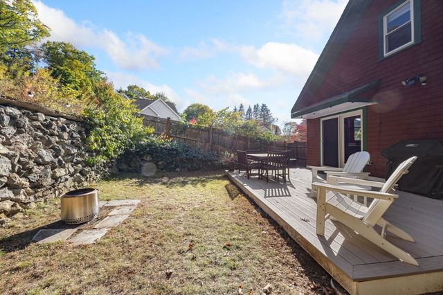 15 Isabella St, Stoneham, MA 02180