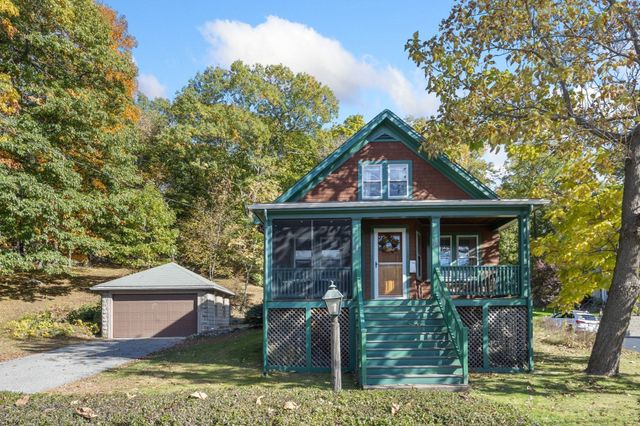 15 Isabella St, Stoneham, MA 02180