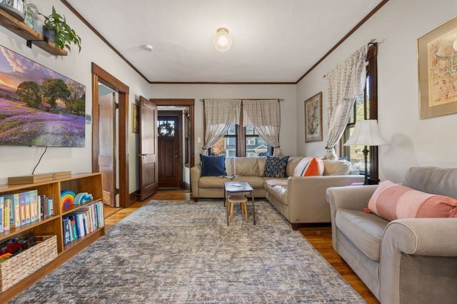 15 Isabella St, Stoneham, MA 02180