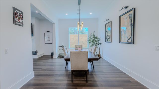 974 W 43rd Street, Houston, TX 77018
