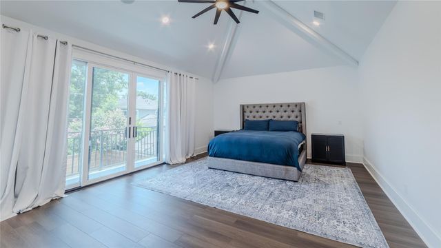 974 W 43rd Street, Houston, TX 77018