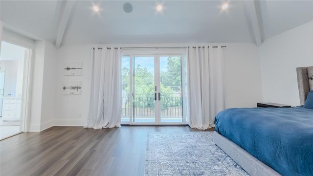 974 W 43rd Street, Houston, TX 77018