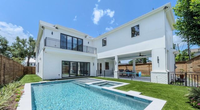 974 W 43rd Street, Houston, TX 77018