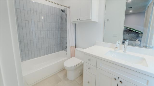 974 W 43rd Street, Houston, TX 77018