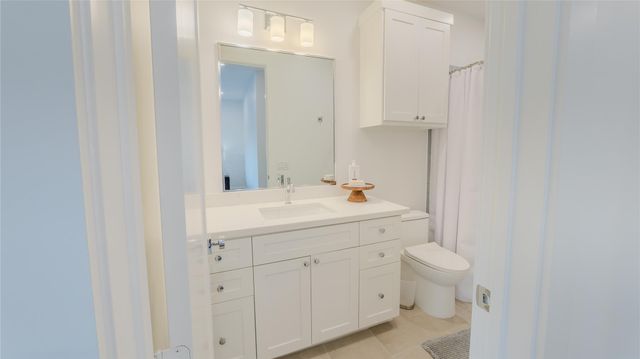 974 W 43rd Street, Houston, TX 77018