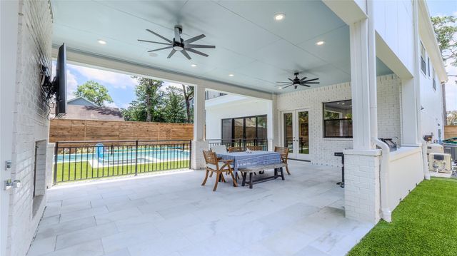 974 W 43rd Street, Houston, TX 77018