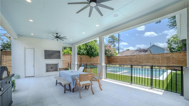974 W 43rd Street, Houston, TX 77018