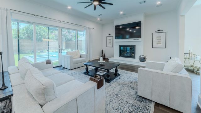 974 W 43rd Street, Houston, TX 77018