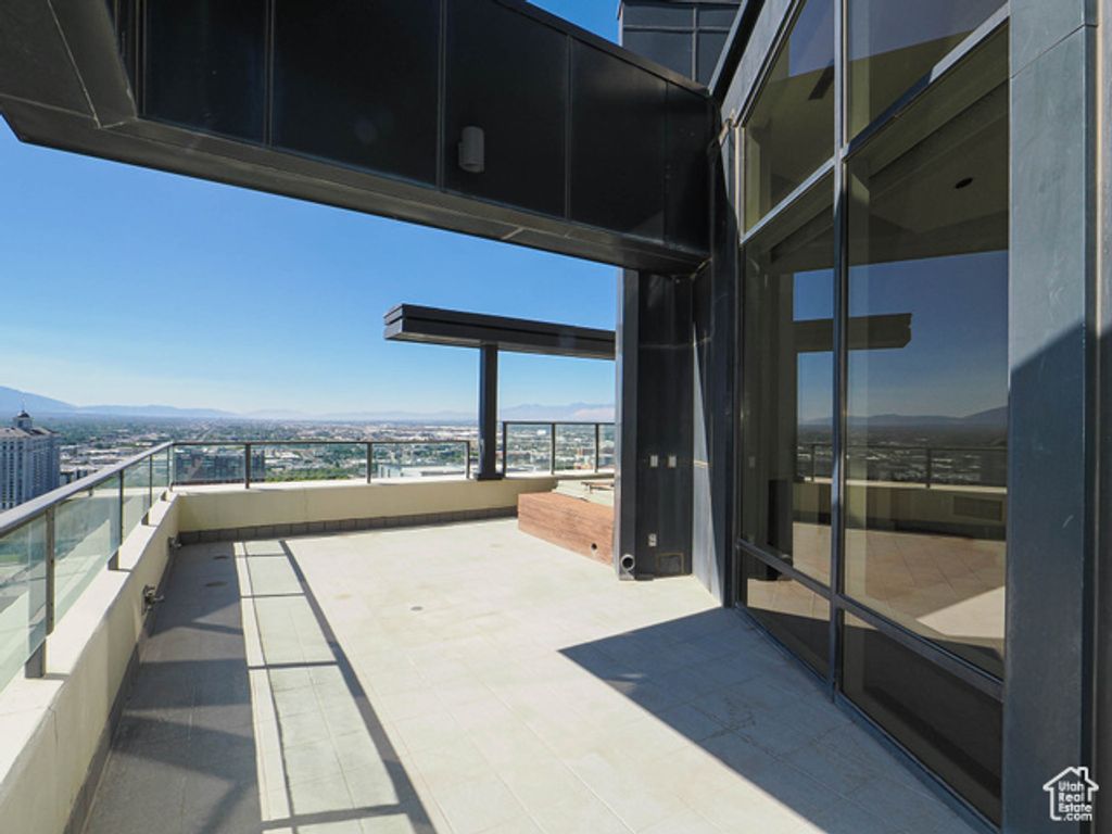 Image 11 of property listing at 44 W BROADWAY #2701, Salt Lake City, UT 84101