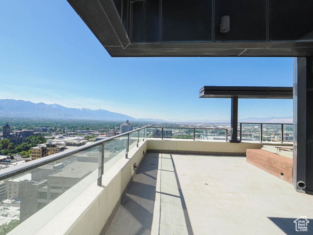 Image 12 of property listing at 44 W BROADWAY #2701, Salt Lake City, UT 84101