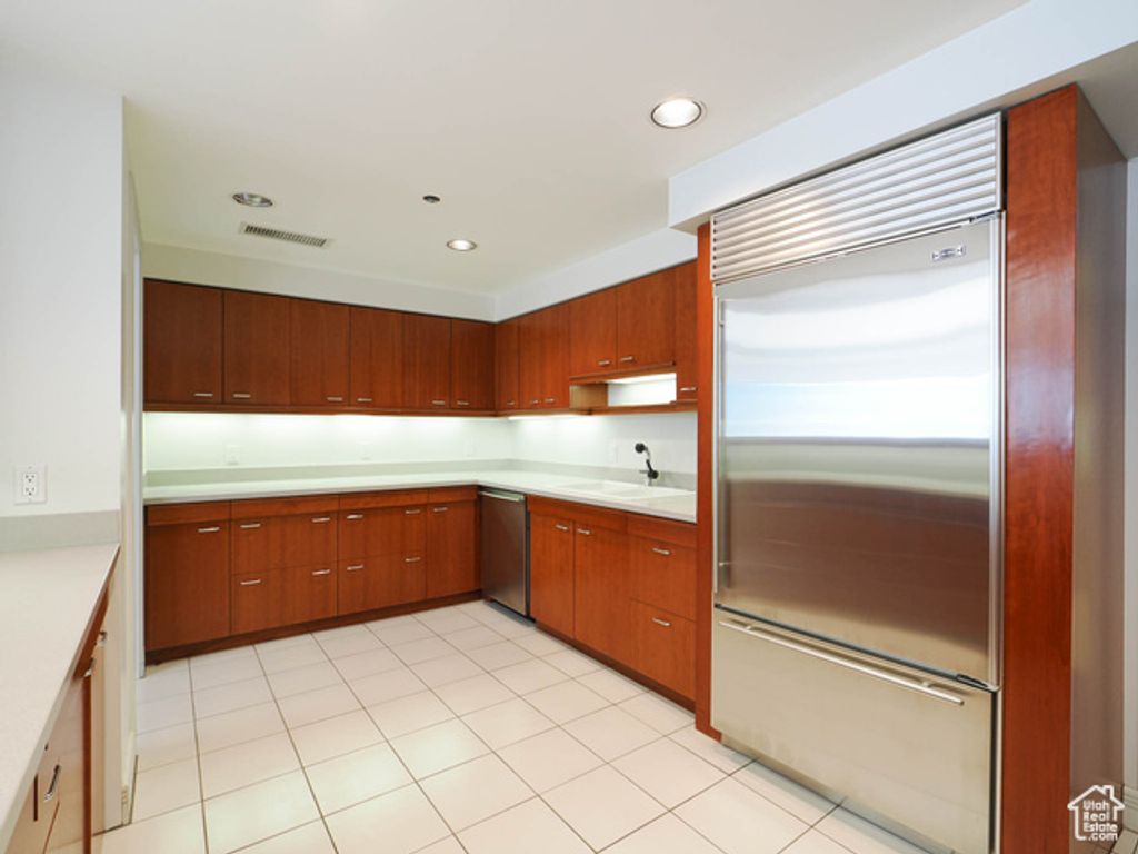 Image 15 of property listing at 44 W BROADWAY #2701, Salt Lake City, UT 84101