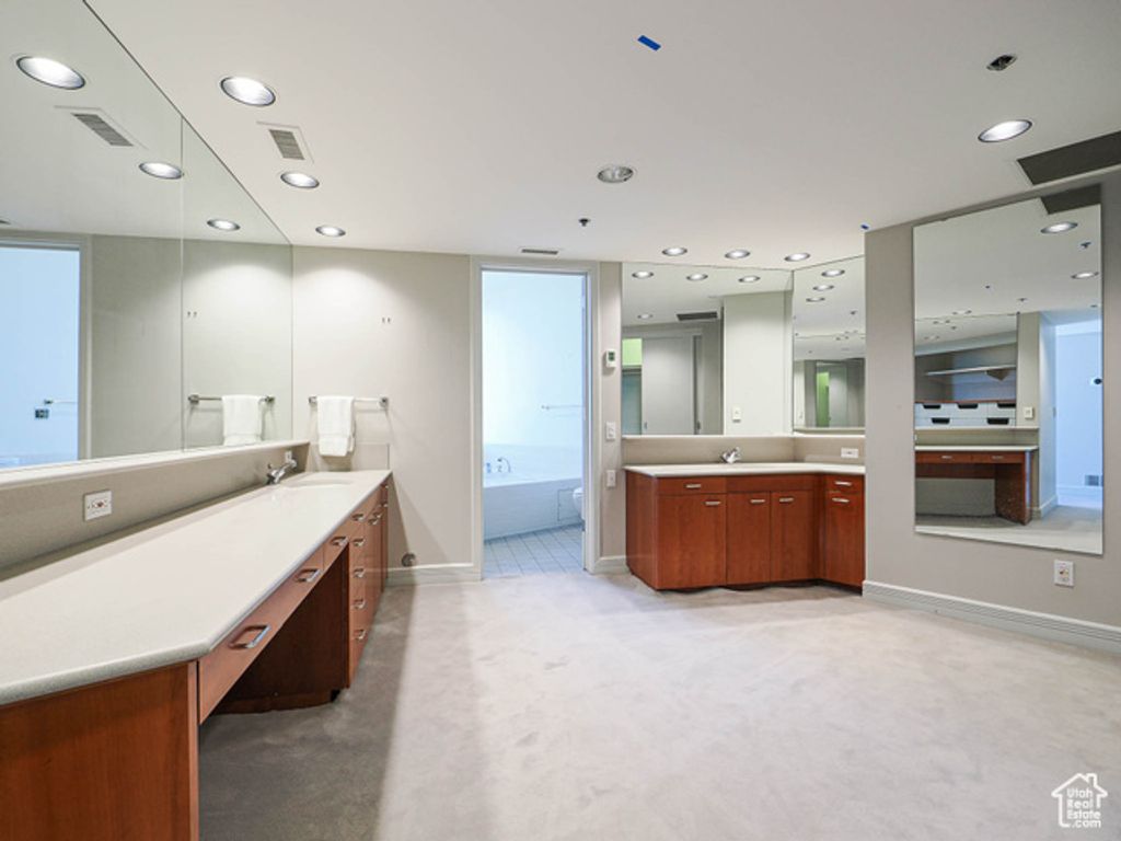 Image 24 of property listing at 44 W BROADWAY #2701, Salt Lake City, UT 84101