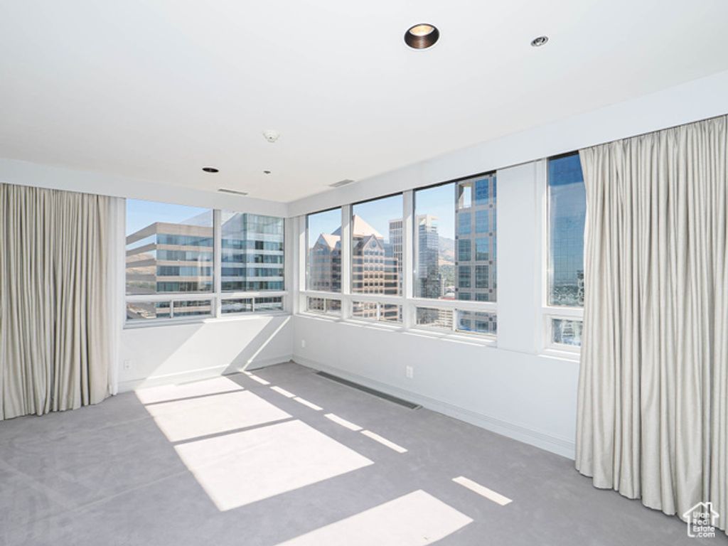 Image 25 of property listing at 44 W BROADWAY #2701, Salt Lake City, UT 84101