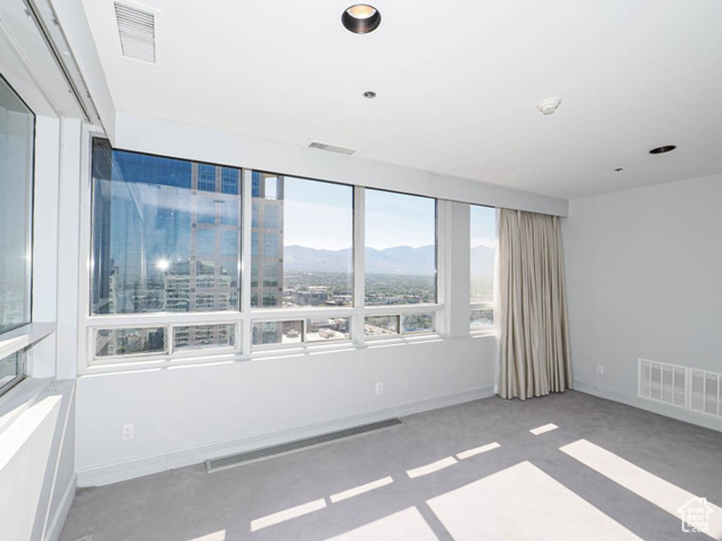 Image 26 of property listing at 44 W BROADWAY #2701, Salt Lake City, UT 84101