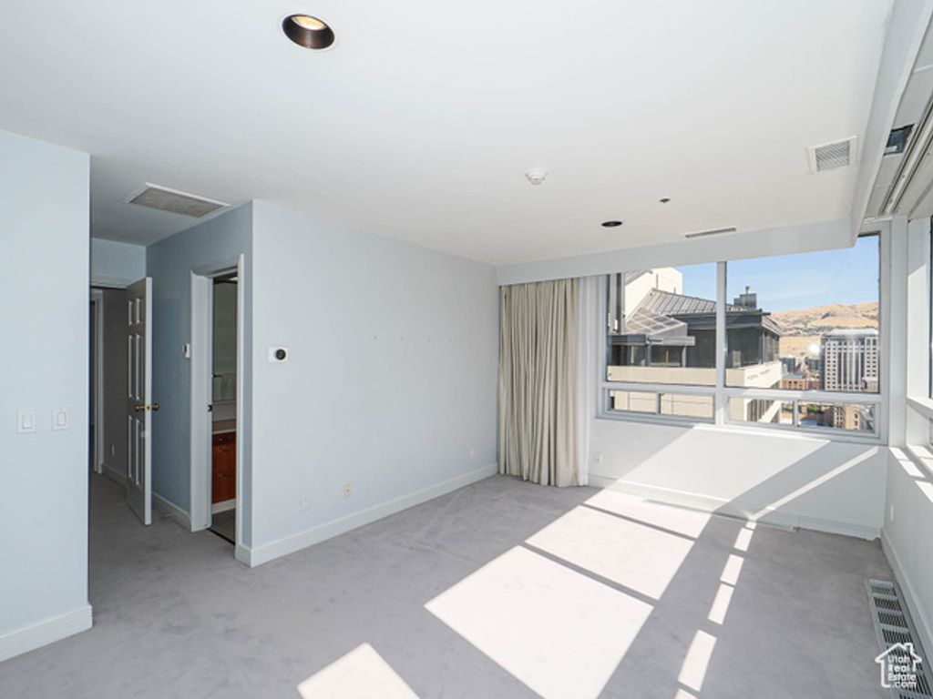 Image 27 of property listing at 44 W BROADWAY #2701, Salt Lake City, UT 84101