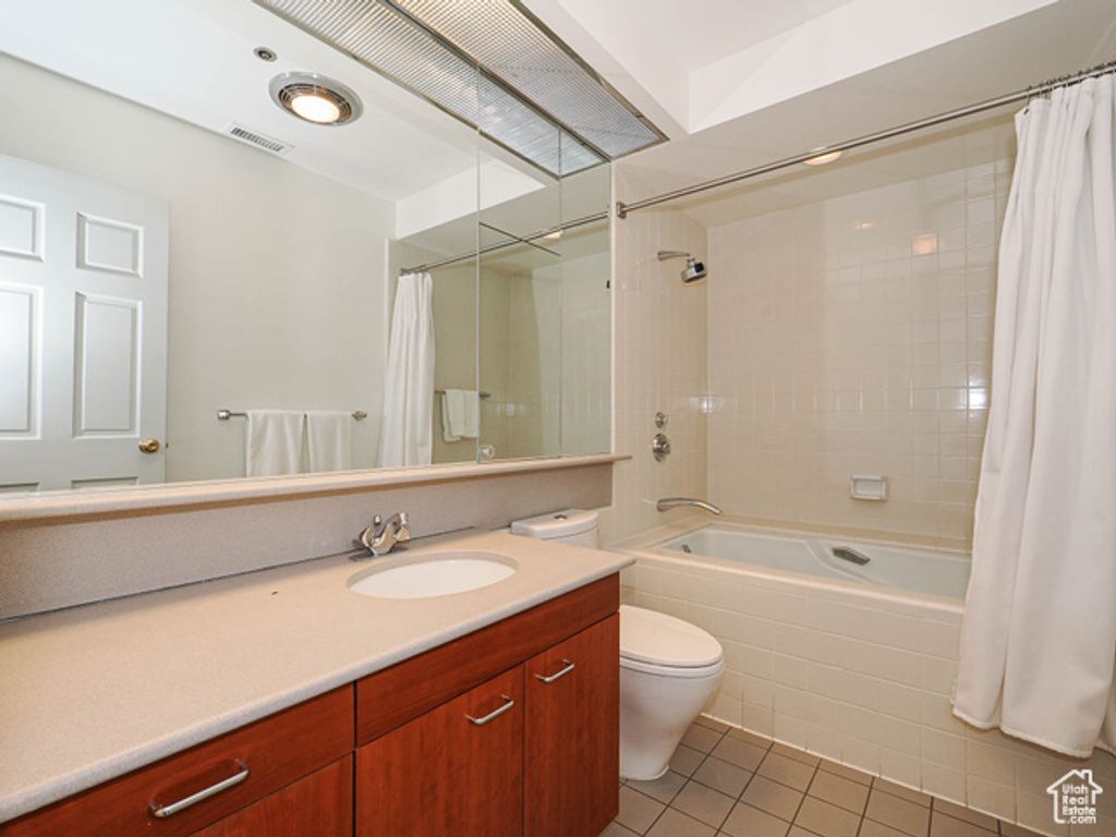 Image 28 of property listing at 44 W BROADWAY #2701, Salt Lake City, UT 84101