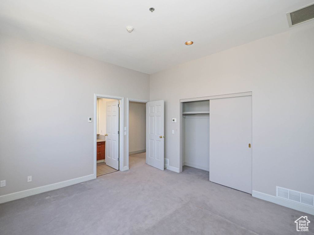 Image 32 of property listing at 44 W BROADWAY #2701, Salt Lake City, UT 84101