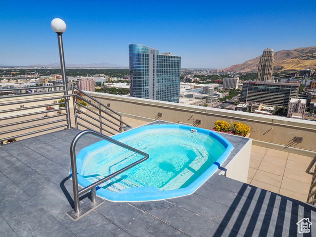 Image 44 of property listing at 44 W BROADWAY #2701, Salt Lake City, UT 84101
